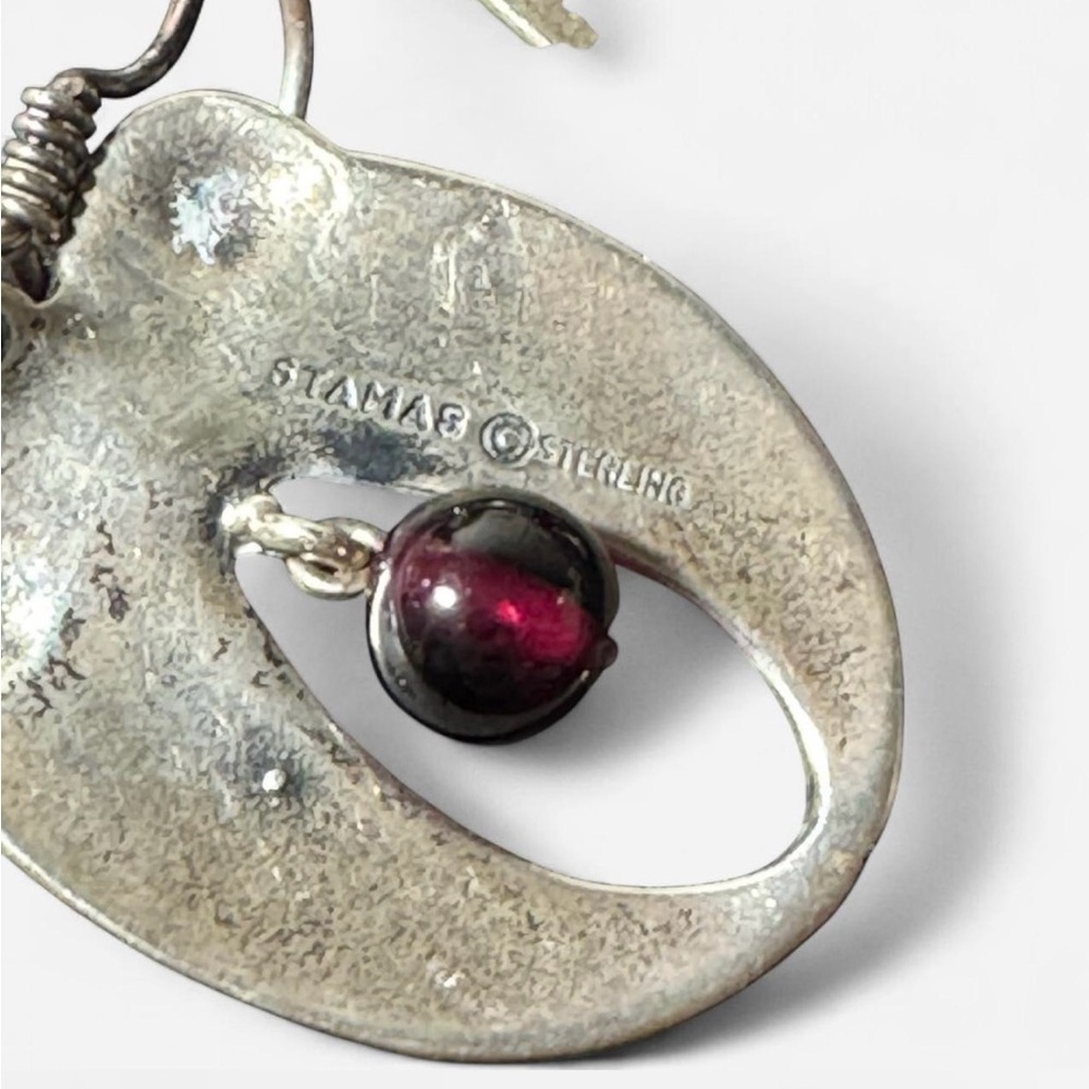 Vintage Steven Stamas Art Nouveau Sterling Silver Earrings with Garnet Beads - Picture 3 of 4